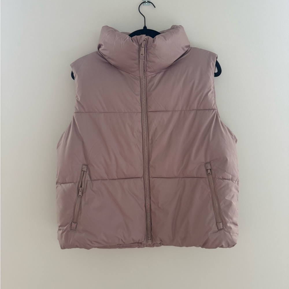 Old Navy Gray-Ish Purple/Pink Lilac Puffer Vest - size M